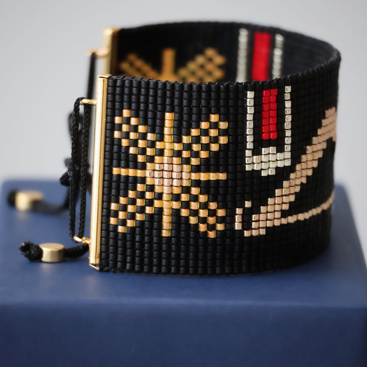 Ram Majestic Bracelet - Dual Sun - Golden